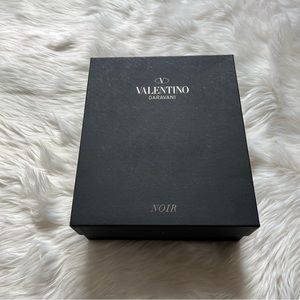 Valentino garavani shoe box